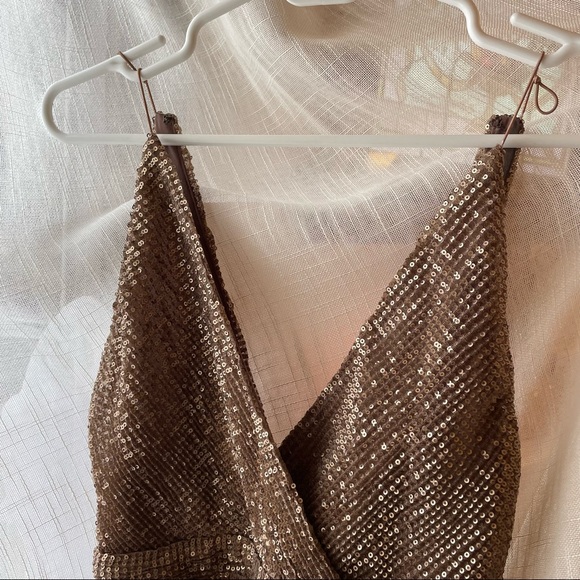 Gold sequin romper - Picture 6 of 11